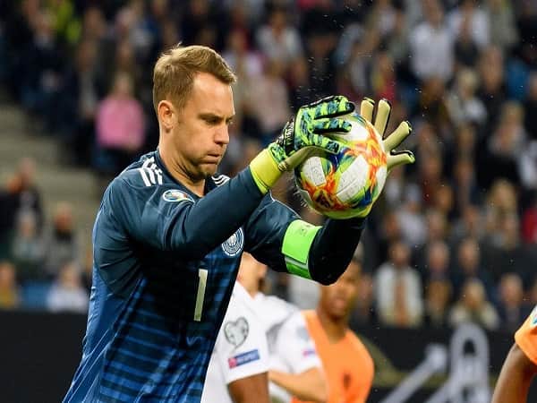 Thủ môn Đức: Manuel Neuer