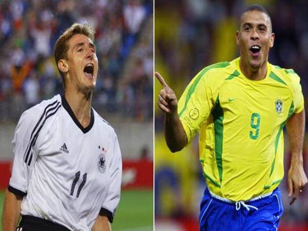 Miroslav Klose trái / Ronaldo Lima phải là top ghi bàn World Cup