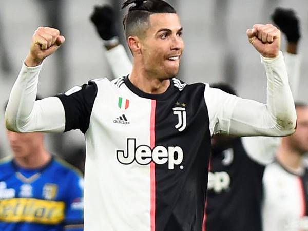 ronaldo-ghi-ban-tai-juventus