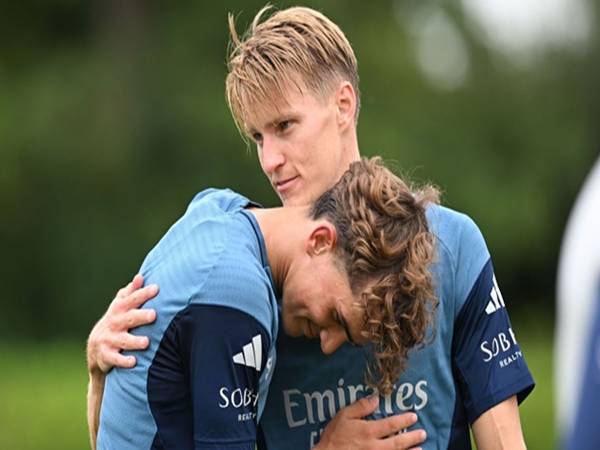 Odegaard lên tiếng ủng hộ thế hệ kế cận