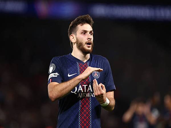 Tin PSG: Kvaratskhelia không ra sân đấu Barca