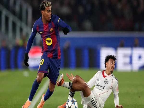 Tin Barcelona: Lamine Yamal vượt qua Mbappe tại C1